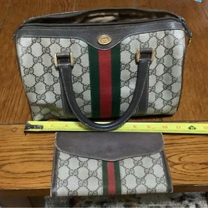 ‼️GUCCI ‼️Purse and wallet